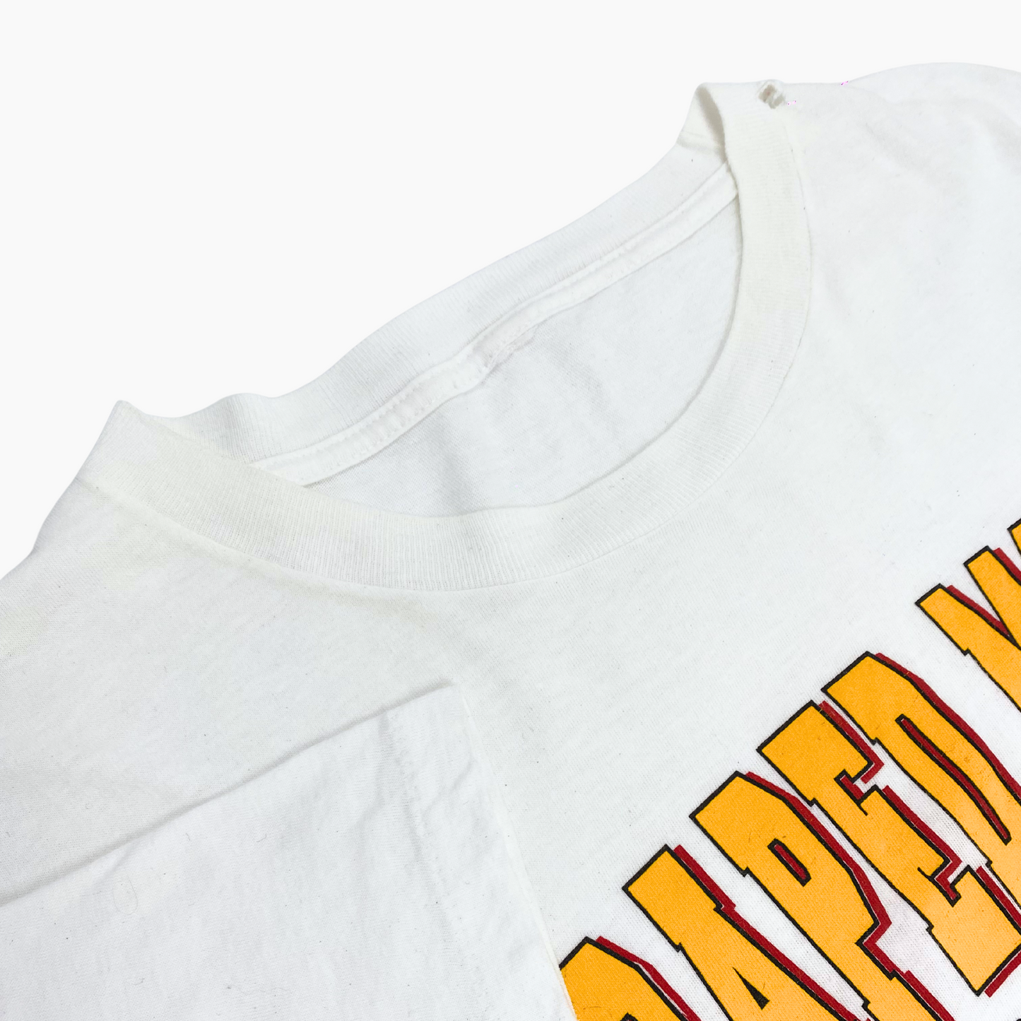 90S 'ESCAPED MOM' T-SHIRT | XL