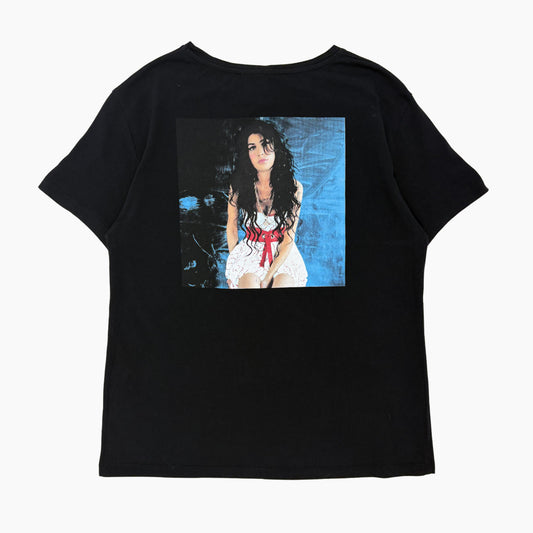 2010 AMY WINEHOUSE T-SHIRT | M