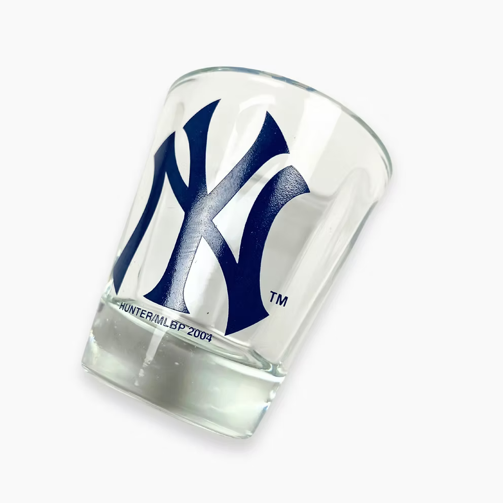 2004 NEW YORK YANKEES SHOT GLASS | OS