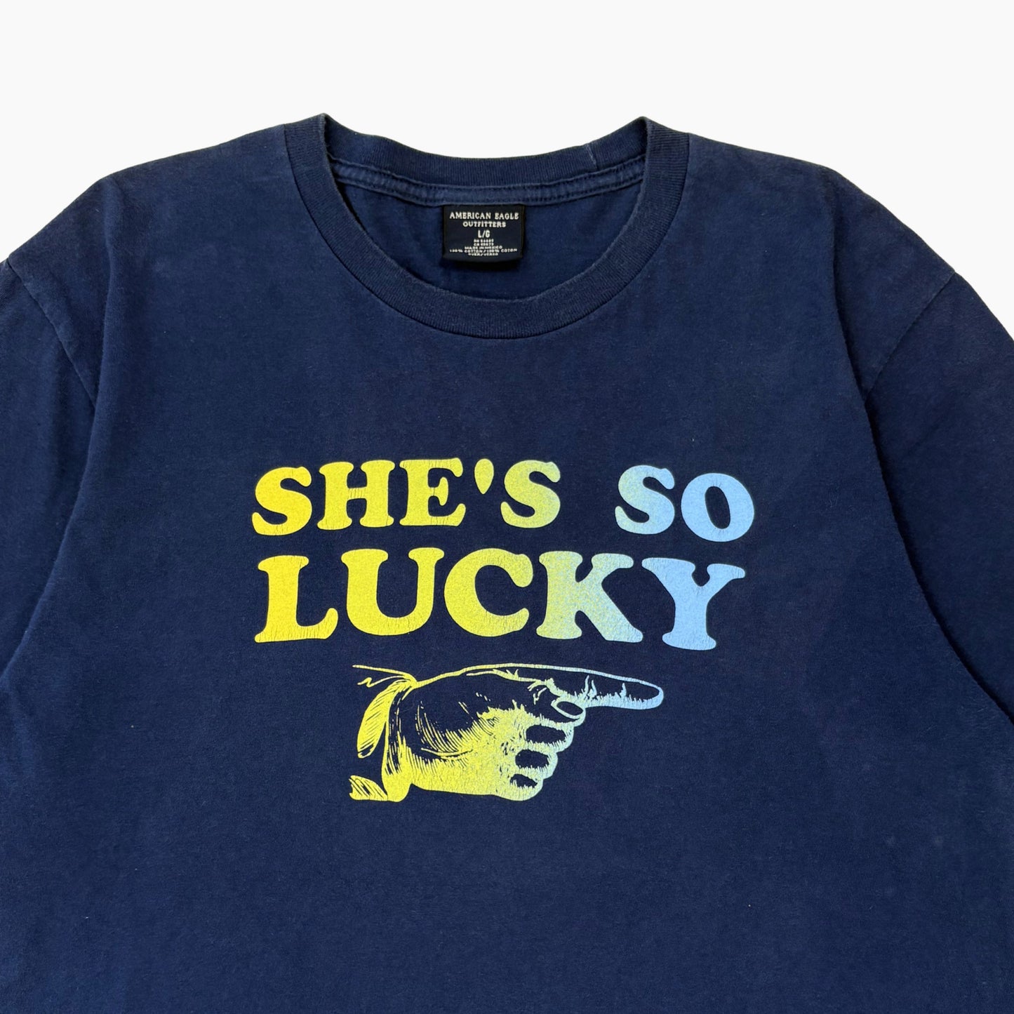 90S 'SHES SO LUCKY' T-SHIRT | L