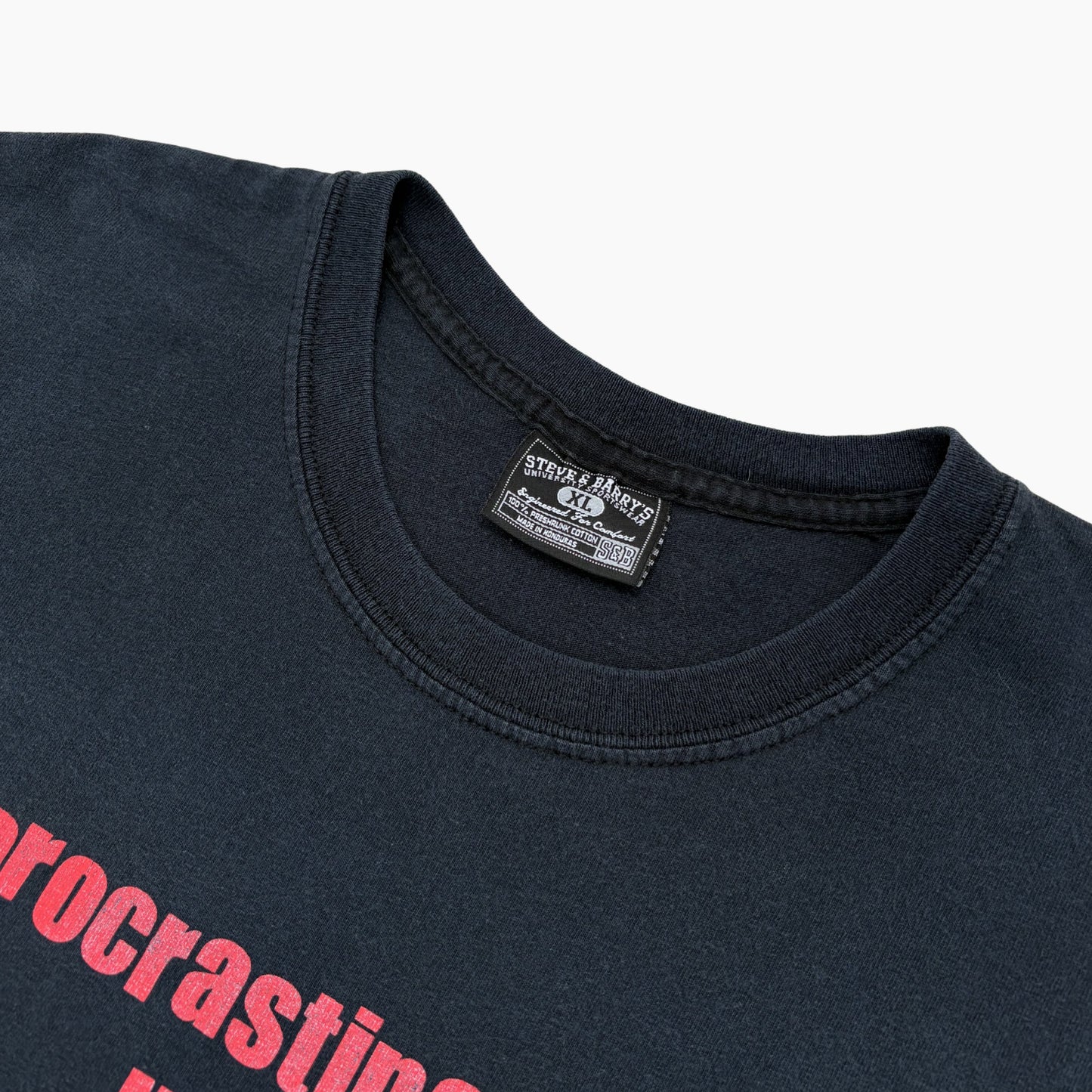 EARLY 00S 'PROCRASTINATORS UNITE TOMORROW' T-SHIRT | XL