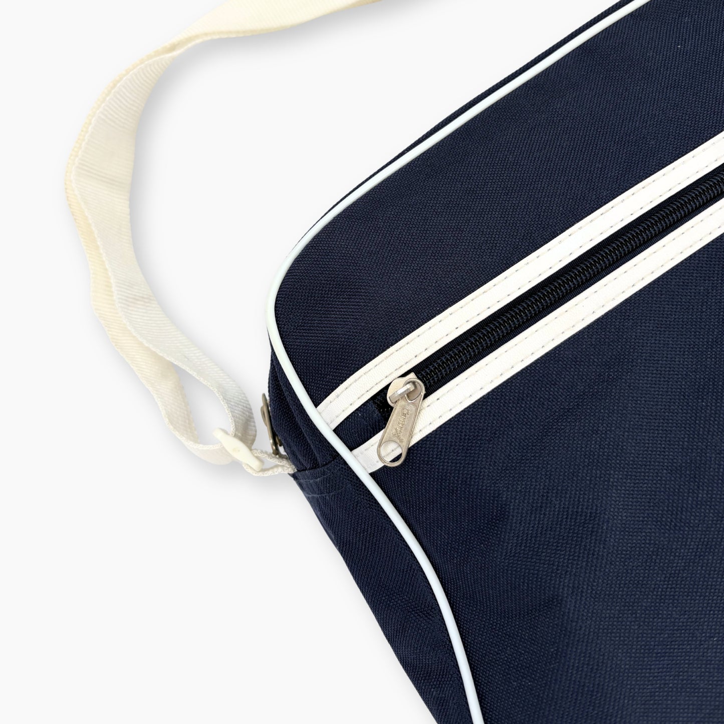 2009 RAZORLIGHT SHOULDER BAG