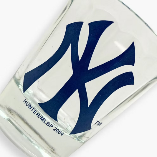2004 NEW YORK YANKEES SHOT GLASS | OS