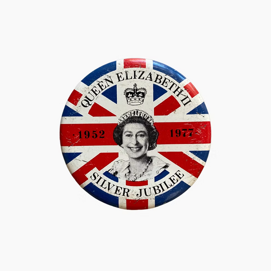 1977 QUEEN ELIZABETH II SILVER JUBILEE PIN BADGE